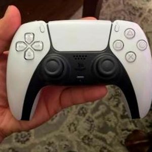 PS5 controller